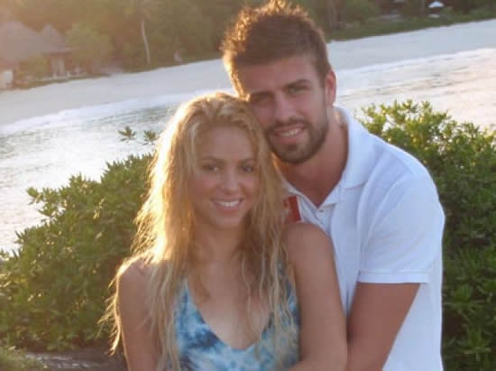 Shakira: Pregnant with First Child!