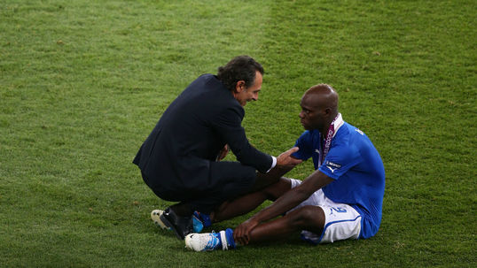 Prandelli 'nearly' left out Balotelli