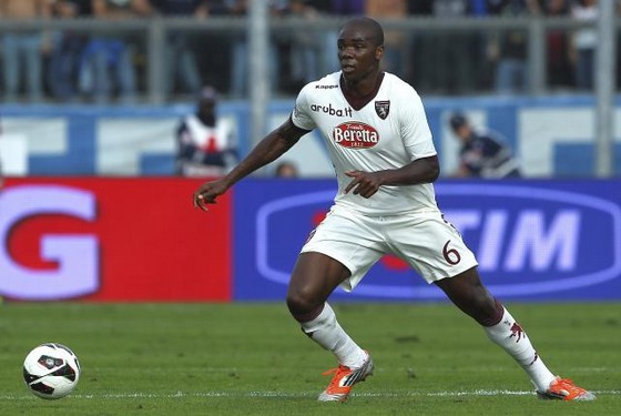 AC Milan to rival Man United for Torino defender