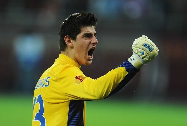 Barcelona plan big-money bid for Chelsea goalkeeper Thibaut Courtois