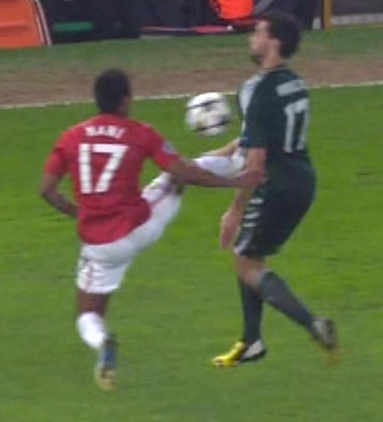 Nani ref in death threats - Storm over Utd red card