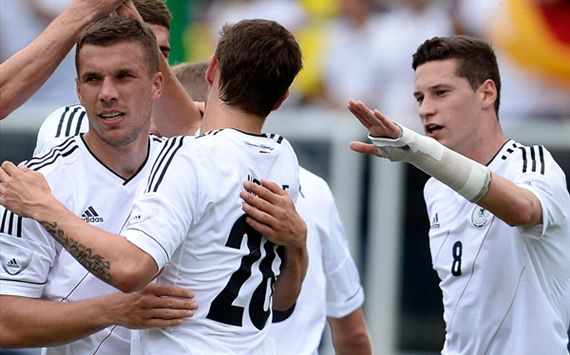 Ecuador 2-4 Germany: Podolski & Bender at the double