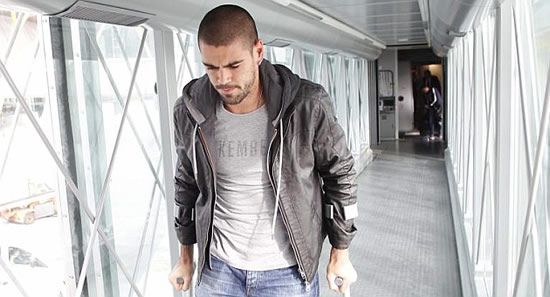 Valdes says goodbye to teammates