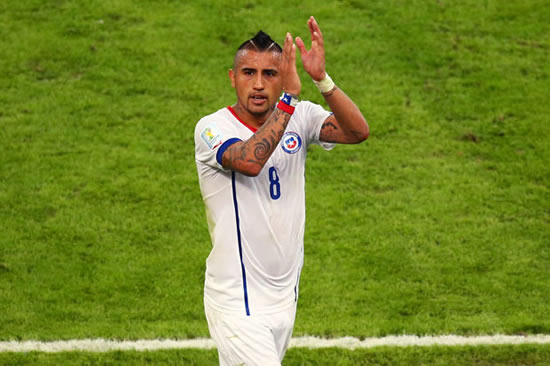 Man United wrap up Shaw and move for World Cup star Arturo Vidal as spree continues