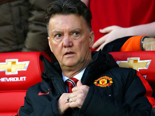 Van Gaal turns deaf ear to fans