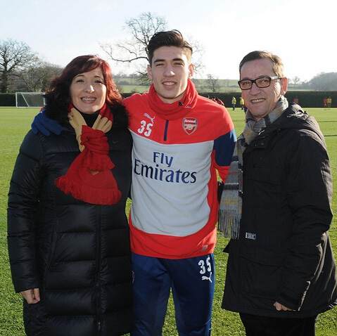 Arsenal starlet’s parents drop in on training session