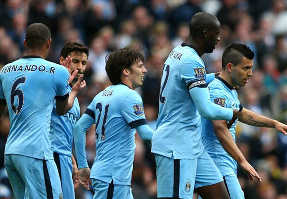 Manchester City 2 - 0 West Ham United - Collins clanger lifts City