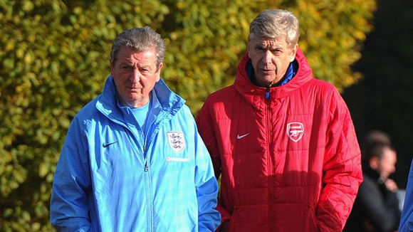 Arsenal boss Arsene Wenger open to England discussions - reports
