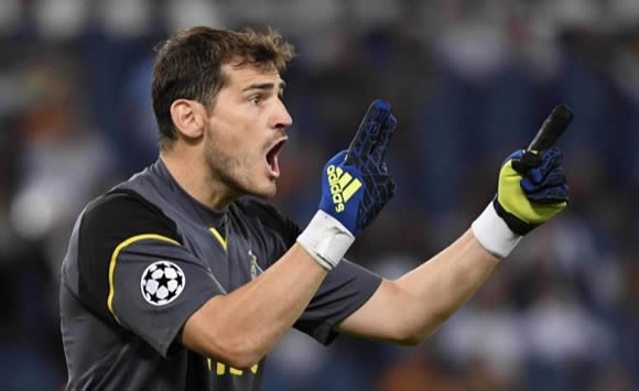 Lopetegui offers Casillas assistant role with Spain