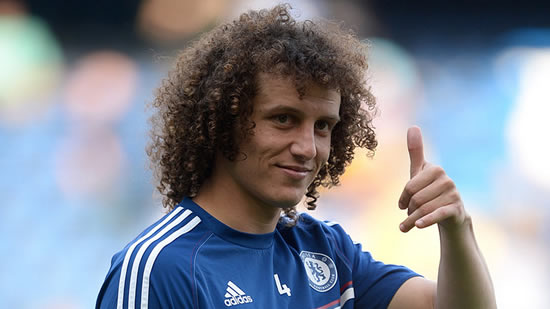 Chelsea make £30m bid for former defender David Luiz - Sky sources