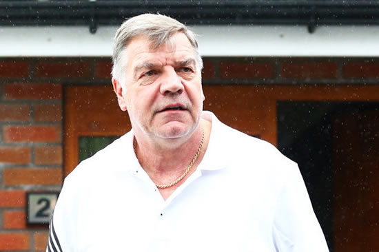 Sam Allardyce looks 'miserable' as he struggles to withdraw from ATM in Spain
