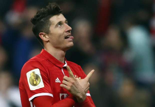 Bayern Munich 3-0 Schalke: Lewandowski brace leads Bayern to semi-finals