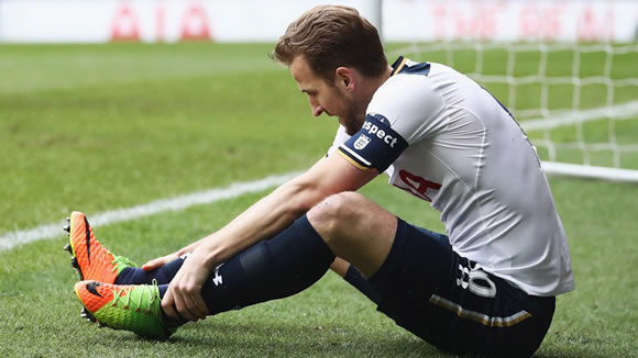 Harry Kane scan delayed by ankle swelling as Tottenham await news