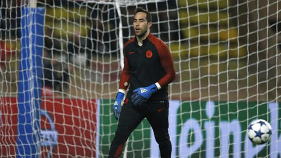 Bravo pours cold water on talk of Manchester City exit