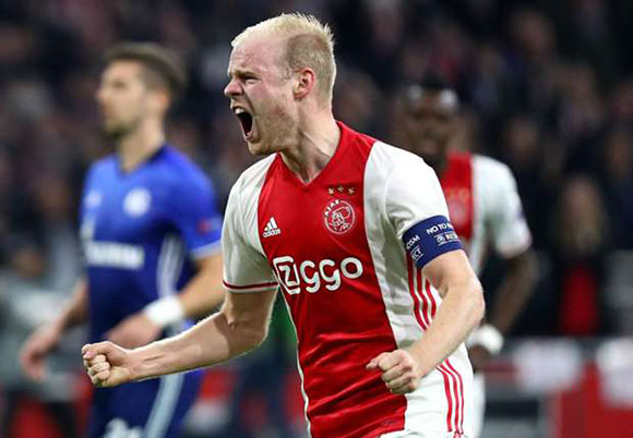 Ajax Amsterdam 2 - 0 Schalke 04: Davy Klaassen brace gives Ajax upper hand in Europa League quarter-finals