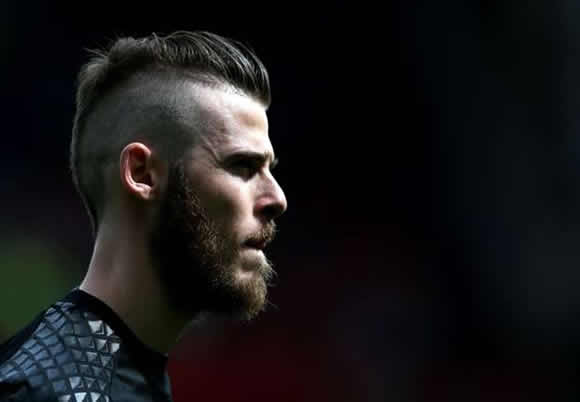 Mourinho vows to keep Madrid target De Gea at Manchester United