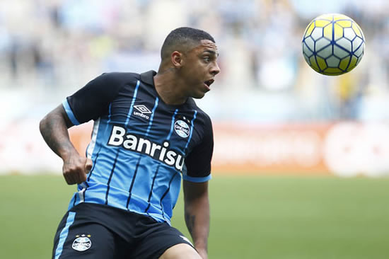 Brazilian left-back Wallace Oliveira flying to England now to re-join Chelsea squad