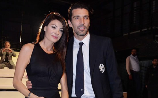 Picture of Gianluigi Buffon & girlfriend Ilaria D’Amico goes viral, causes Italian controversy