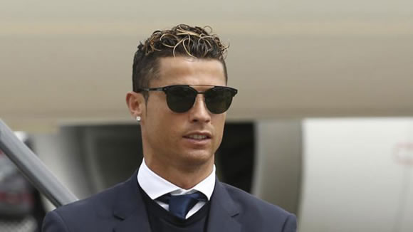 Cristiano Ronaldo: I never had any problem in England, so I'd like to return