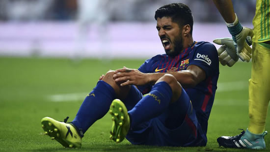 Knee injury rules Luis Suarez out for one month