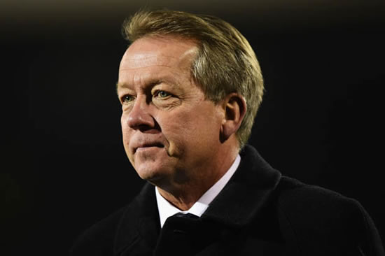 Alan Curbishley advised that West Ham fans must back David Moyes… he’ll turn things around