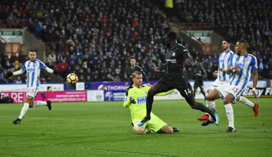 Huddersfield Town 1-3 Chelsea FC: Willian stars for Chelsea as they impress against Huddersfield