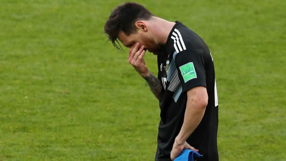 Argentina boss Jorge Sampaoli defends Lionel Messi after penalty miss