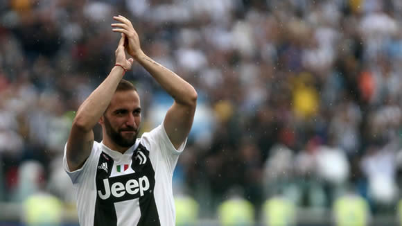 Juventus eye Gonzalo Higuain sale after Cristiano Ronaldo's arrival - Beppe Marotta