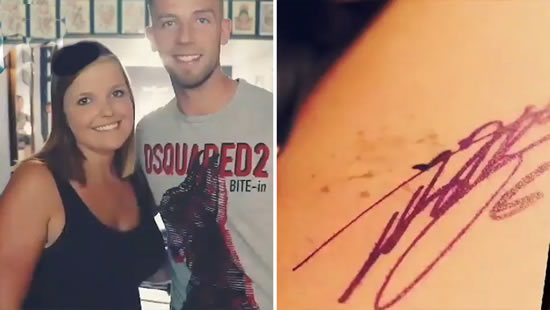 Fan gets tattoo of Alderweireld's autograph