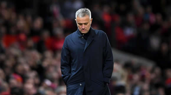 Mourinho not at fault, Man United directors are – Babbel