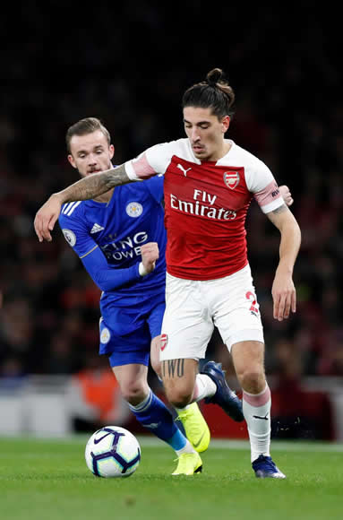 Arsenal star Hector Bellerin shows commitment to Arsenal by getting shirt number tattooed on leg