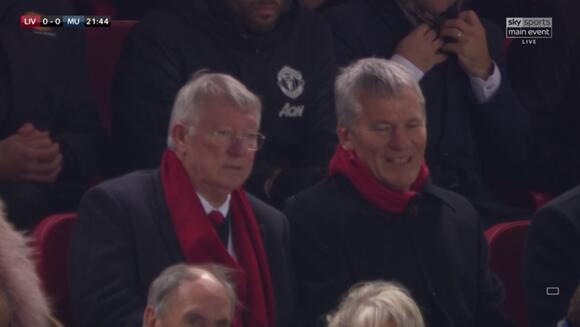 Man Utd legend Sir Alex Ferguson spotted 'shaking head in DISGUST' during Liverpool clash