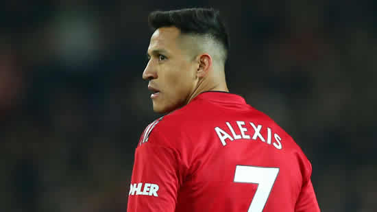 'False!' - Alexis Sanchez denies claim he won £20k bet with Rojo over Mourinho sacking