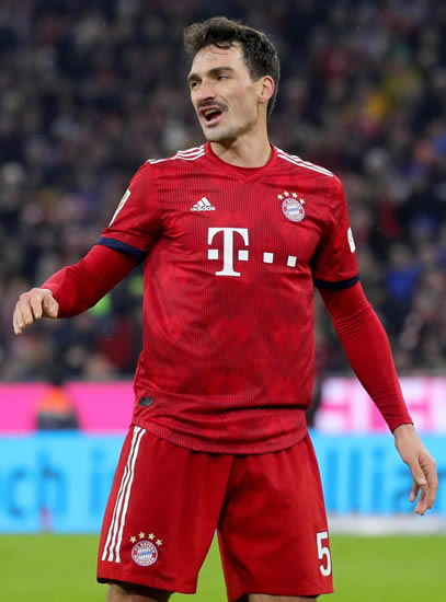 FEE HIGH, HO HUM Chelsea told to cough up £30m for Bayern Munich star Mats Hummels