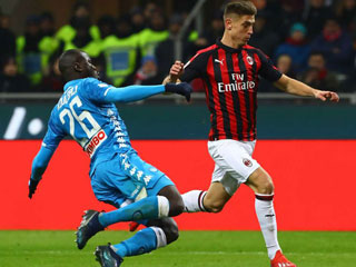 AC Milan 0 Napoli 0: Stalemate hands Juventus title boost