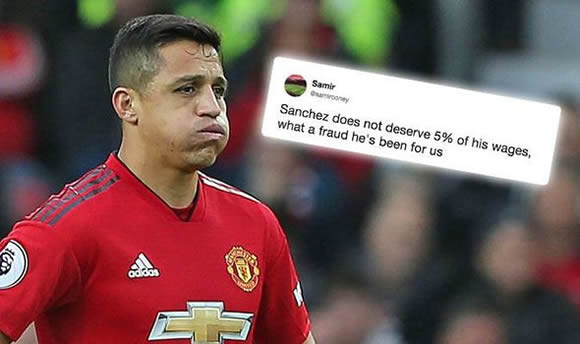 ‘He's finished’ - Man Utd flop Alexis Sanchez SLAMMED by fans during Southampton game