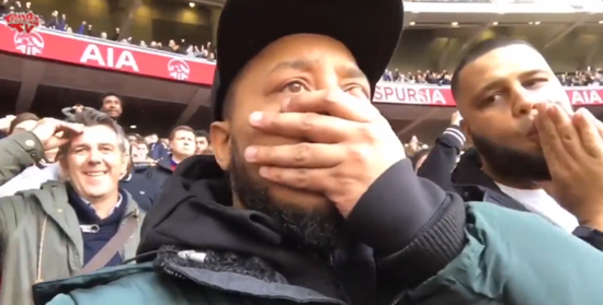 Distraught' Arsenal fans trolled for taking selfies and filming THEMSELVES during Aubameyang penalty