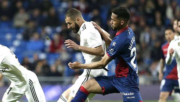 Real Madrid 3 Huesca 2: Benzema strikes late to down LaLiga's bottom side