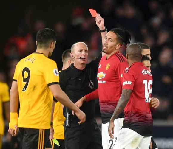 Wolves 2 Manchester United 1: Young dismissed as Solskjaer's side miss chance to go third