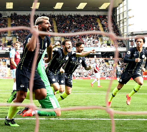 Burnley 0 Manchester City 1: Aguero keeps title defence on track