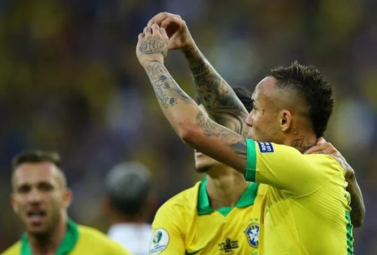 READ ALL ABOUT IT Arsenal target Everton Soares’ wife Isa Ranieri reveals he is learning English… as ‘doctor arrives in Brazil for Gunners medical’