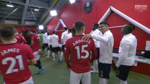 Keane raging at Man Utd and Liverpool stars for ‘hugging and kissing’ in tunnel ahead of Old Trafford ‘war’