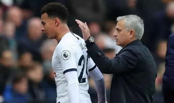 Jose Mourinho appears to aim dig at Mauricio Pochettino after Dele Alli stars for Spurs
