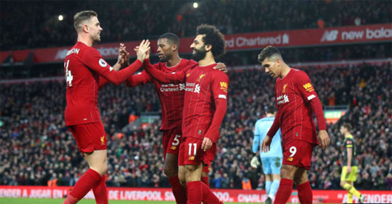 Liverpool 4-0 Southampton: Salah gets two for runaway leaders
