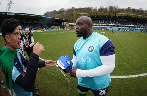 Mexican fans made 5,500-mile trip to watch Adebayo Akinfenwa because of FIFA 20