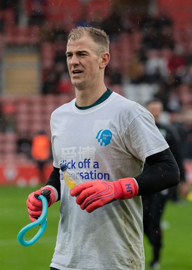 Joe Hart wants Leeds free transfer talks and would take pay cut if they get promoted