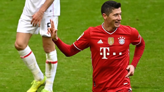 Bayern Munich's Lewandowski out a month with right knee injury