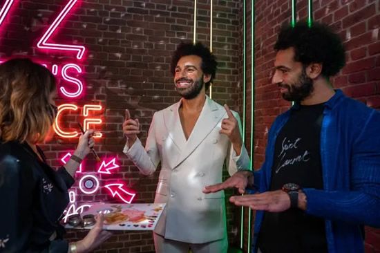 Mo Salah stunned by waxwork of himself at Madame Tussauds and has cheeky peek at whether figure has ABS like him