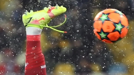 AIR PLAY Watch Ballon d’Or hopeful Robert Lewandowski net incredible overhead kick with his LACES UNDONE in snowy Bayern win