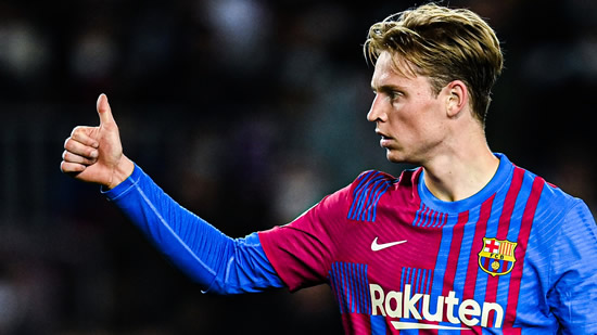 Europe's top five teams want De Jong, claims Barcelona star's father
